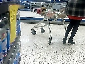 Horny housewife fucks hard and long
