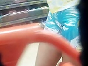 Real fishnet dutch hooker gets cum in mouth